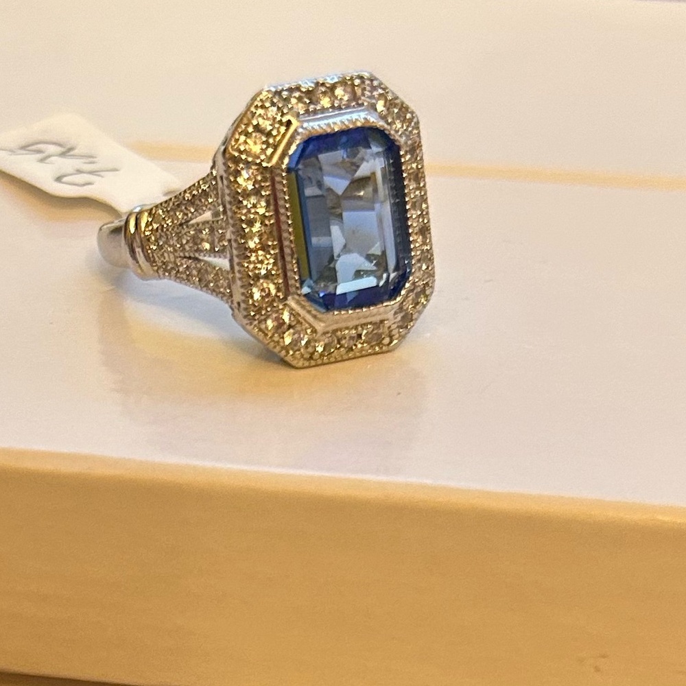 Size 7.25 Blue Sapphire CZ & Diamond CZ in Silver Tone Band Women's Ring No Mark